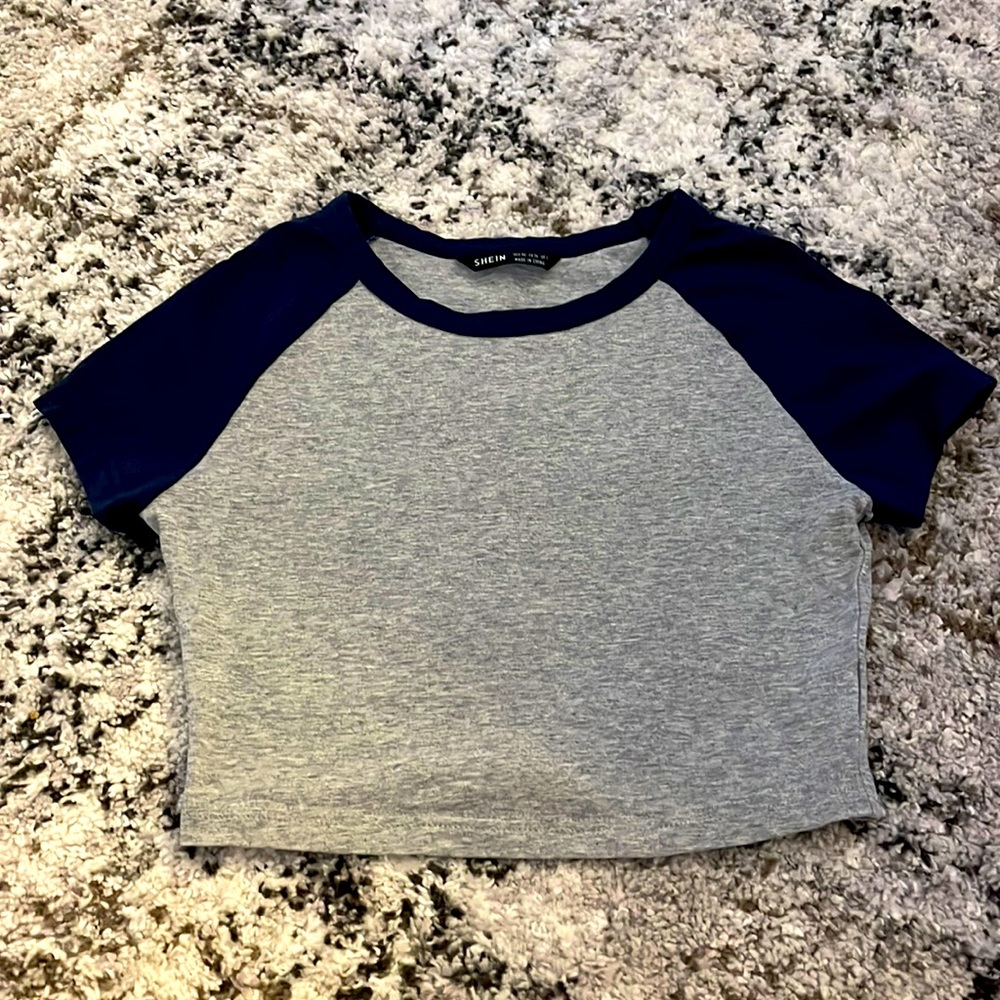 the material for this shirt is good and stretchy